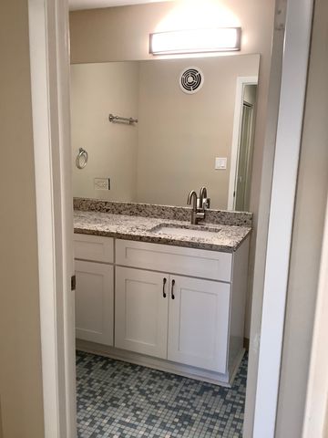 10408 Menard Avenue 2B, Oak Lawn, IL 60453