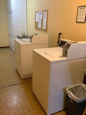 10408 Menard Avenue 2B, Oak Lawn, IL 60453