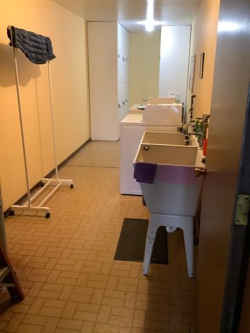 10408 Menard Avenue 2B, Oak Lawn, IL 60453