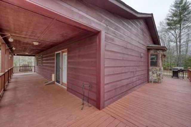 694 Hilltop Road, Murphy, NC 28906