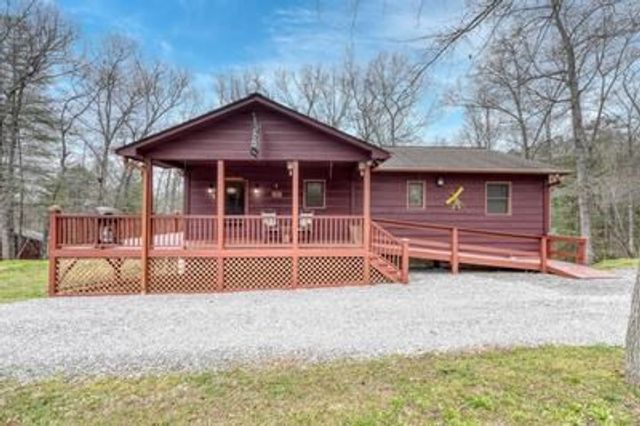 694 Hilltop Road, Murphy, NC 28906
