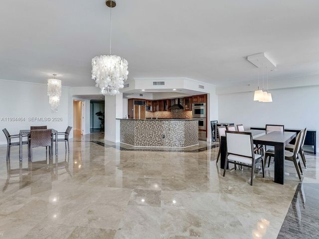 3301 NE 183rd St 2303, Aventura, FL 33160