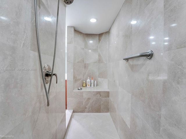 3301 NE 183rd St 2303, Aventura, FL 33160