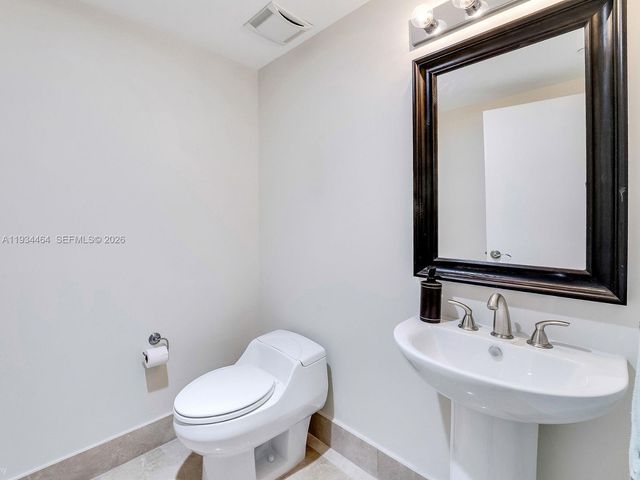 3301 NE 183rd St 2303, Aventura, FL 33160