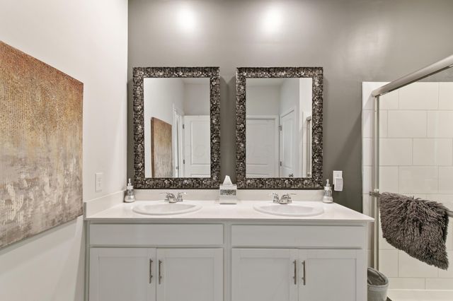 6253 Renner Park Drive, Columbus, OH 43228