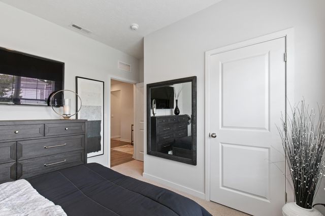 6253 Renner Park Drive, Columbus, OH 43228