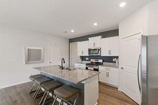 6253 Renner Park Drive, Columbus, OH 43228