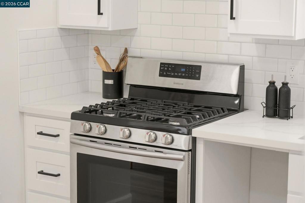 Image 39 of property listing at 3214 California St, Berkeley, CA 94703