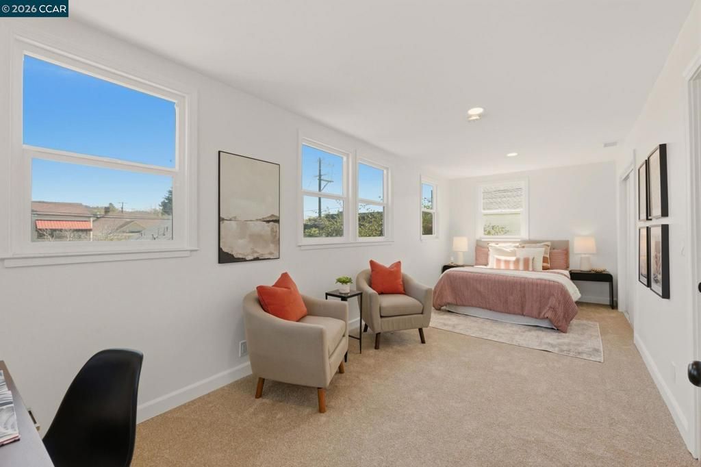 Image 41 of property listing at 3214 California St, Berkeley, CA 94703