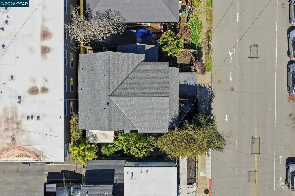 Image 48 of property listing at 3214 California St, Berkeley, CA 94703