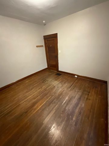 420 N Lincoln Street, Bloomington, IN 47408