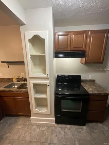 420 N Lincoln Street, Bloomington, IN 47408