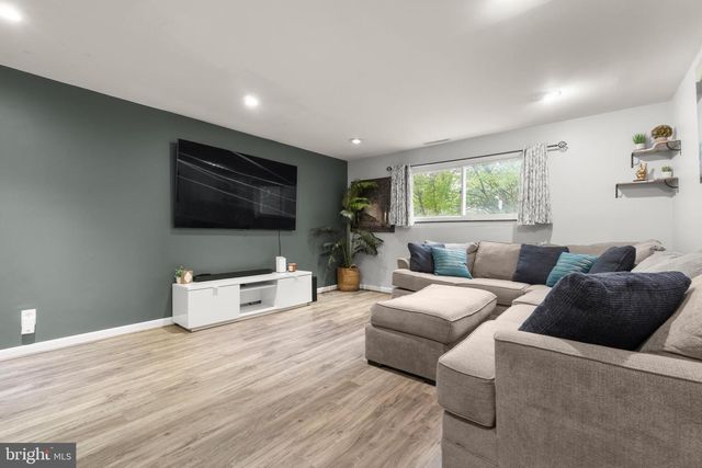 221 OCEAN AVE, Cherry Hill, NJ 08003