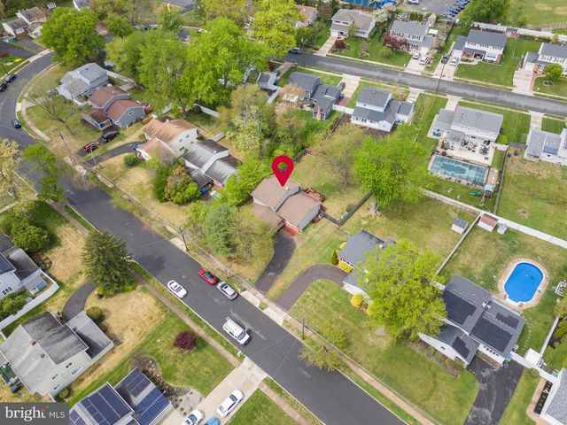 221 OCEAN AVE, Cherry Hill, NJ 08003