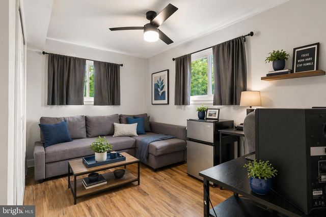 221 OCEAN AVE, Cherry Hill, NJ 08003