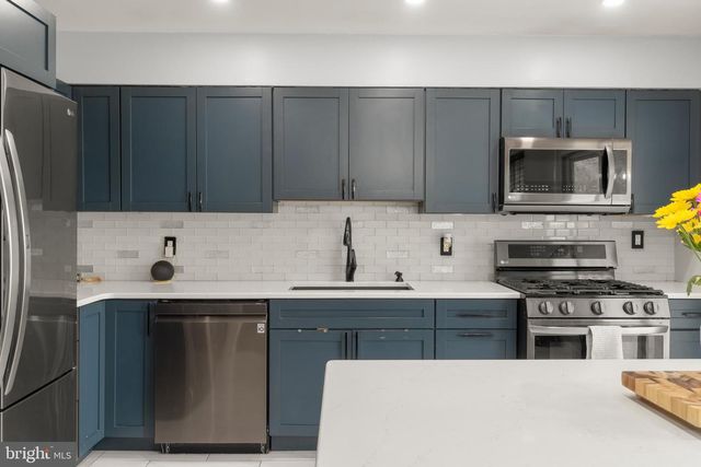 221 OCEAN AVE, Cherry Hill, NJ 08003