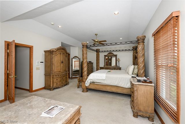 1597 Pilgrims Knob SE, Canton, OH 44709