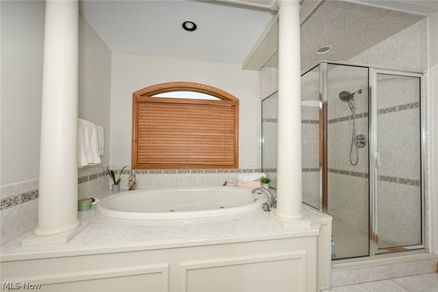 1597 Pilgrims Knob SE, Canton, OH 44709