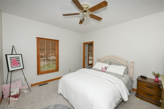 1597 Pilgrims Knob SE, Canton, OH 44709