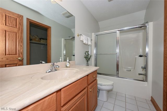 1597 Pilgrims Knob SE, Canton, OH 44709