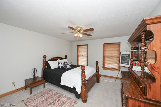 1597 Pilgrims Knob SE, Canton, OH 44709