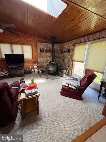 357 MACBETH DR, Charles Town, WV 25414