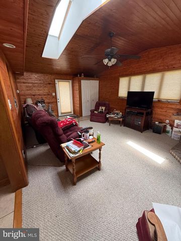 357 MACBETH DR, Charles Town, WV 25414