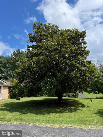 357 MACBETH DR, Charles Town, WV 25414