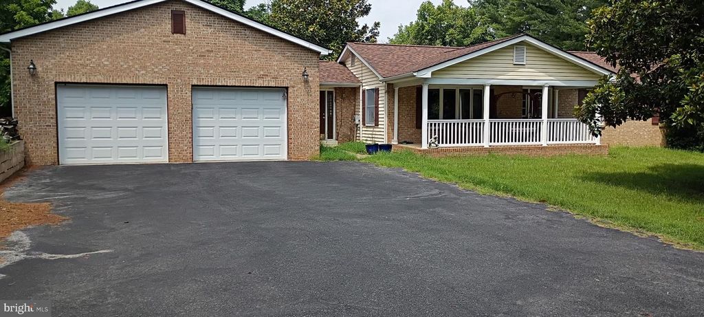 357 MACBETH DR, Charles Town, WV 25414