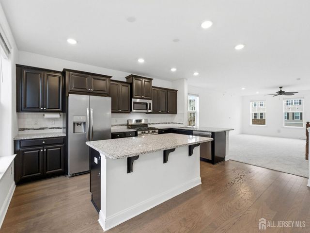 38 Sullivan Way, Evesham, NJ 08053