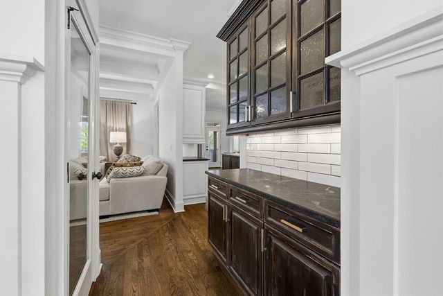 2895 Lassiter Manor Drive, Marietta, GA 30062