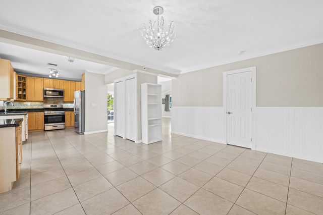 715 Tyler St, Hollywood, FL 33019