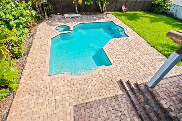 715 Tyler St, Hollywood, FL 33019