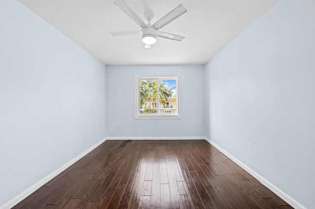 715 Tyler St, Hollywood, FL 33019