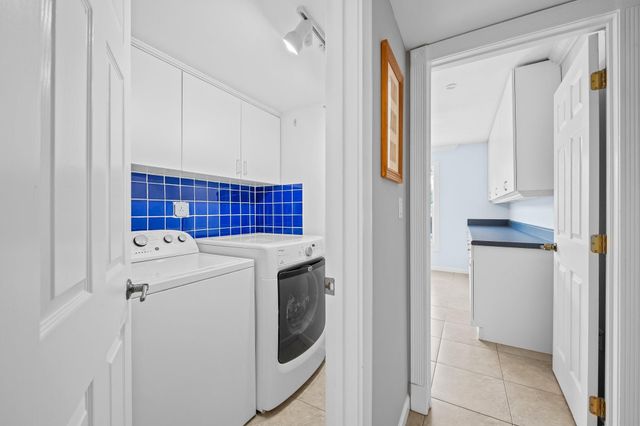 715 Tyler St, Hollywood, FL 33019