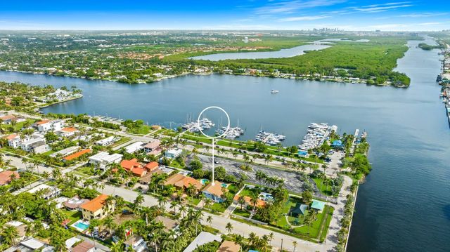 715 Tyler St, Hollywood, FL 33019