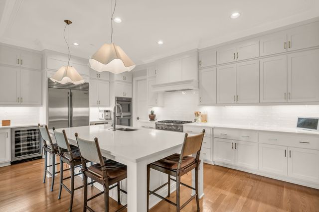 3608A West End Ave, Nashville, TN 37205