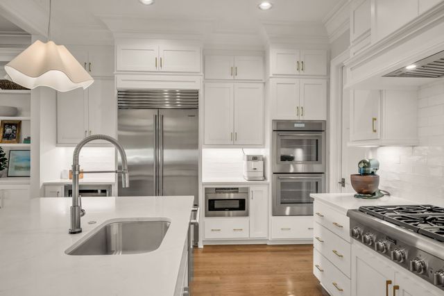 3608A West End Ave, Nashville, TN 37205