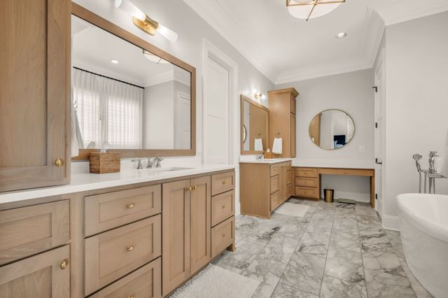 3608A West End Ave, Nashville, TN 37205