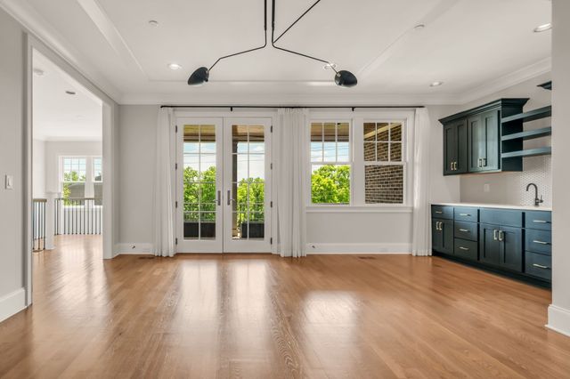 3608A West End Ave, Nashville, TN 37205