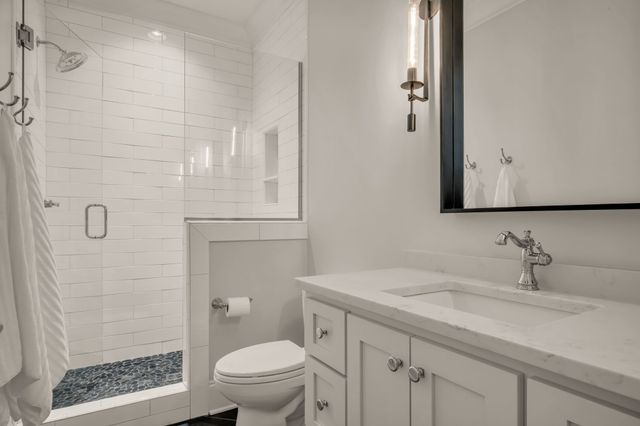 3608A West End Ave, Nashville, TN 37205