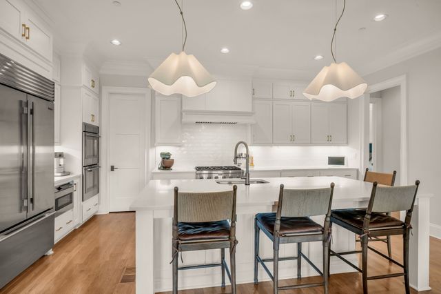 3608A West End Ave, Nashville, TN 37205