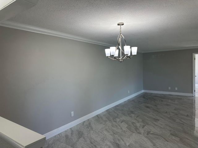 5796 Moss Court 7, Fort Pierce, FL 34982