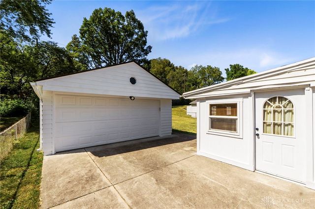 1469 Ironwood Drive, Fairborn, OH 45324