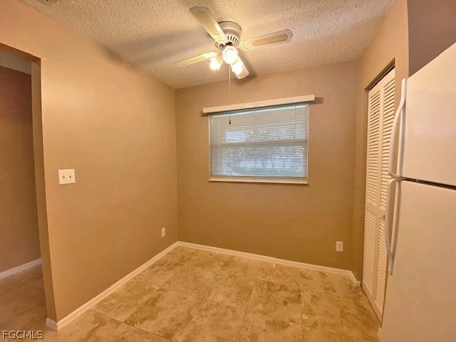 600 Squire CIR 202, Naples, FL 34104