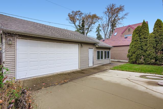 10522 S Leavitt Street, Chicago, IL 60643