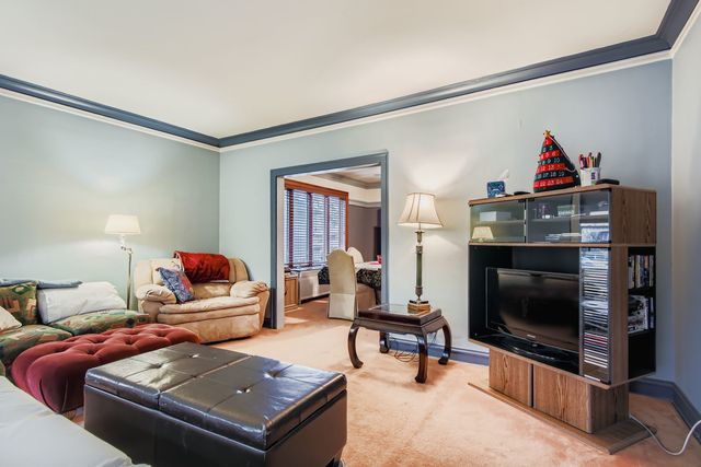 10522 S Leavitt Street, Chicago, IL 60643