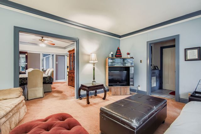 10522 S Leavitt Street, Chicago, IL 60643