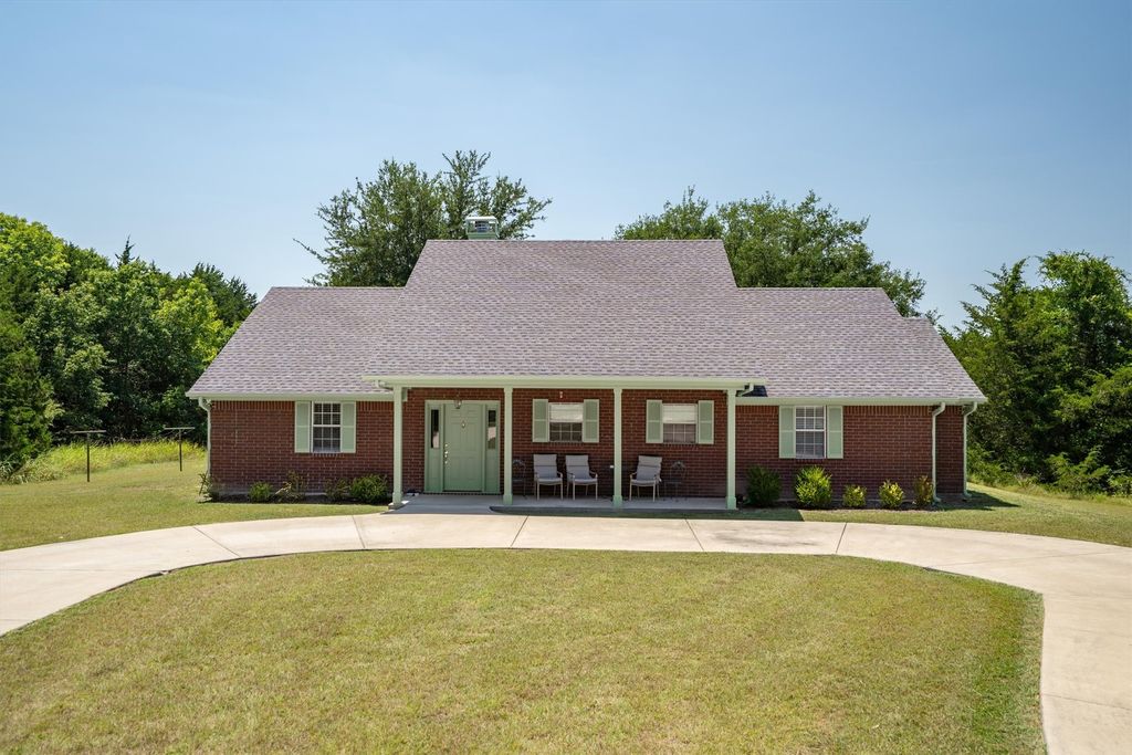 1625 County Road 561, Princeton, TX 75407