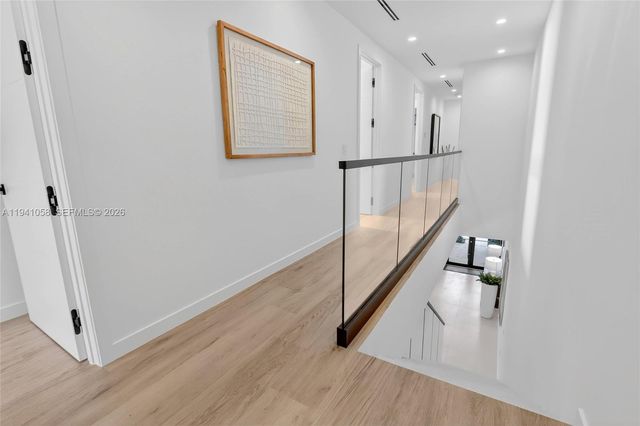 3084 Indiana St, Miami, FL 33133